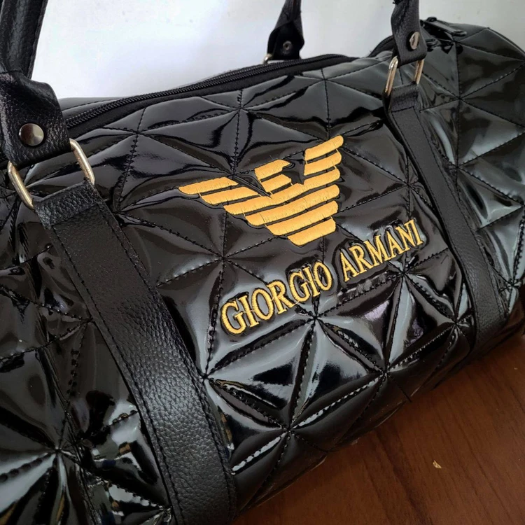کیف چرم استوانه ای برند آرمانی ARMANI کیف چرم استوانه ای برند آرمانی ARMANI